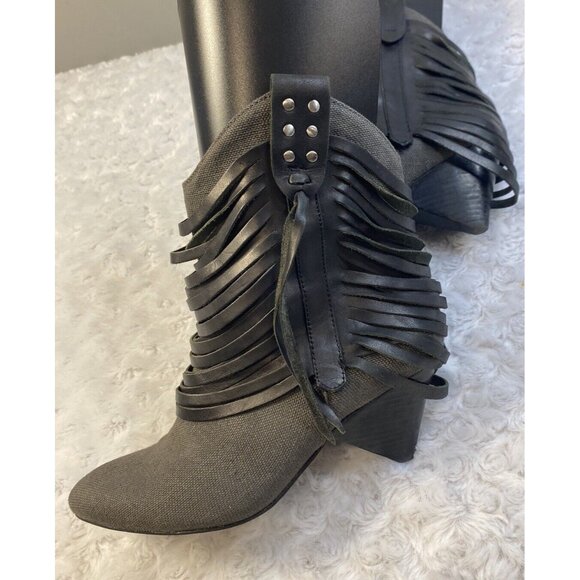 Guess By Marciano VTG ankle Booties Size 6 Fringe Cone Heel Fabric See details - Picture 2 of 15
